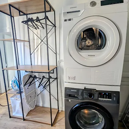 La Fleche Saint Vivien: Hypercentre & Cathedrale *